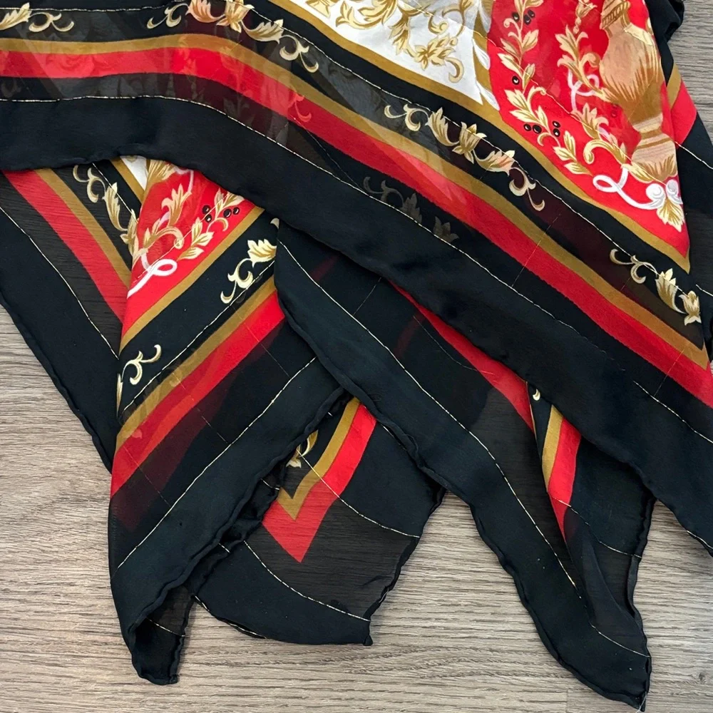 Source Unknown luxurious scarf
